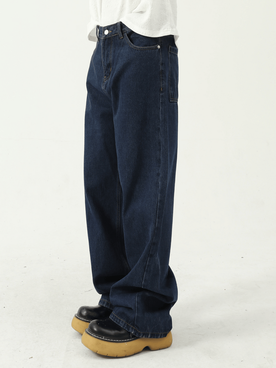 REVIVAL - Loose Basic Jeans | TEENWEAR.EU