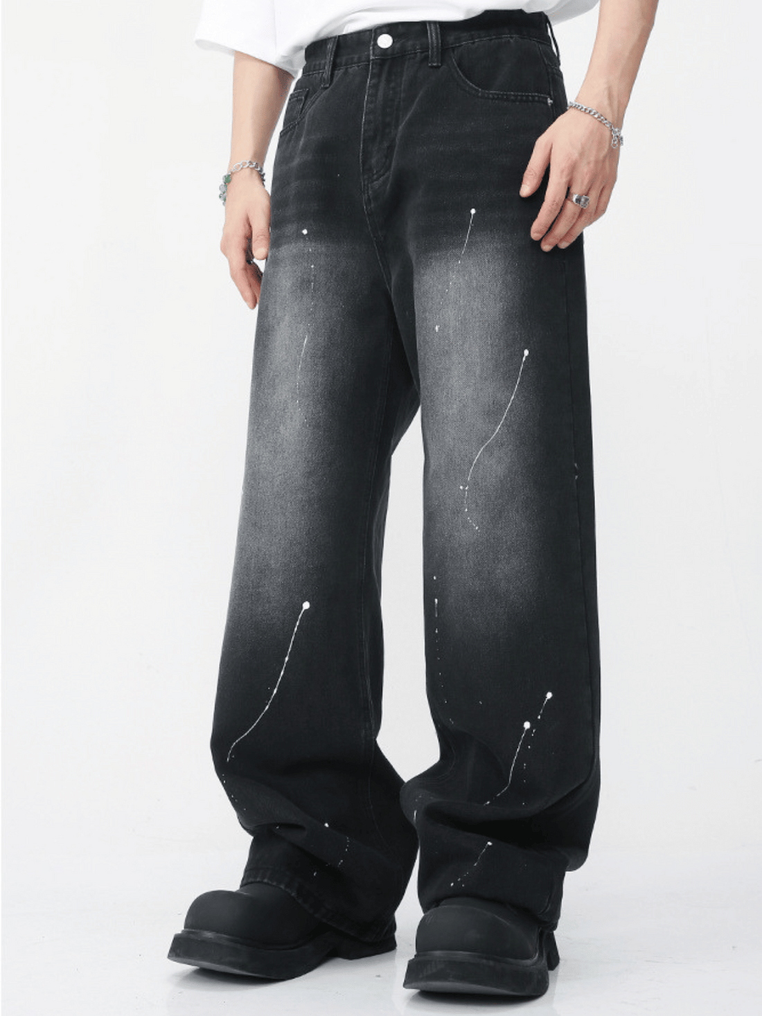 PAINT - Loose Washed Basic Jeans | TEENWEAR.EU