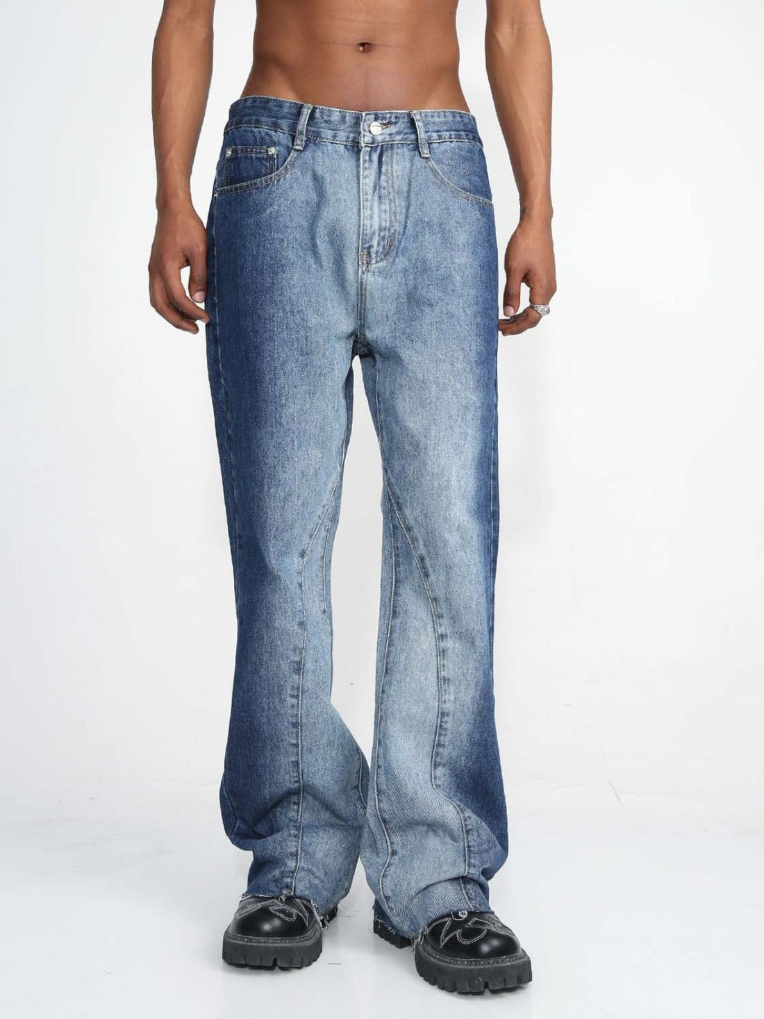 GRADIENT - Regular Washed Basic Jeans | TEENWEAR.EU