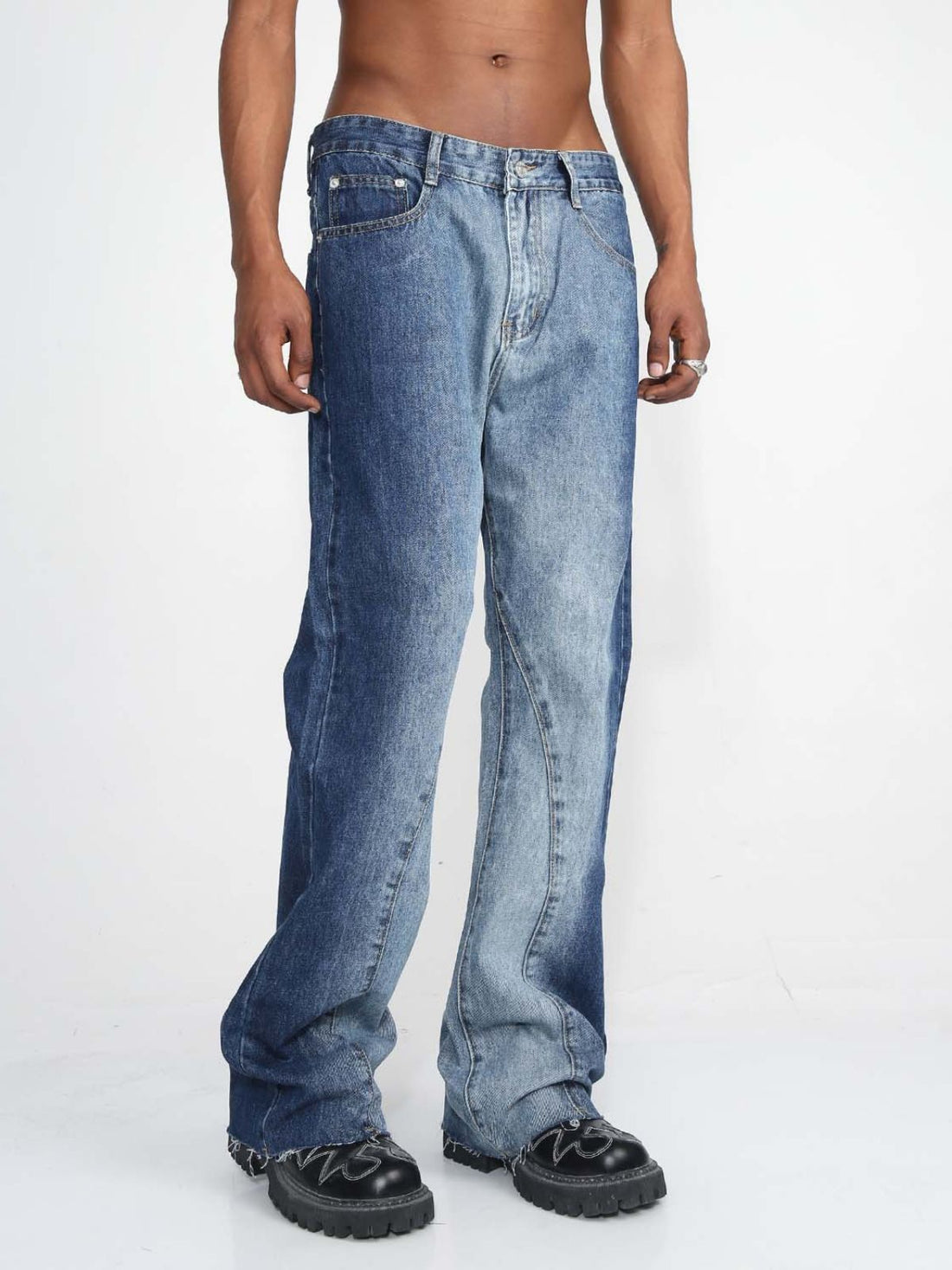 GRADIENT - Regular Washed Basic Jeans | TEENWEAR.EU