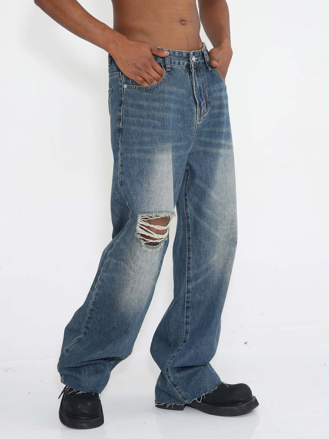 VASEL - Baggy Ripped Washed Jeans | TEENWEAR.EU