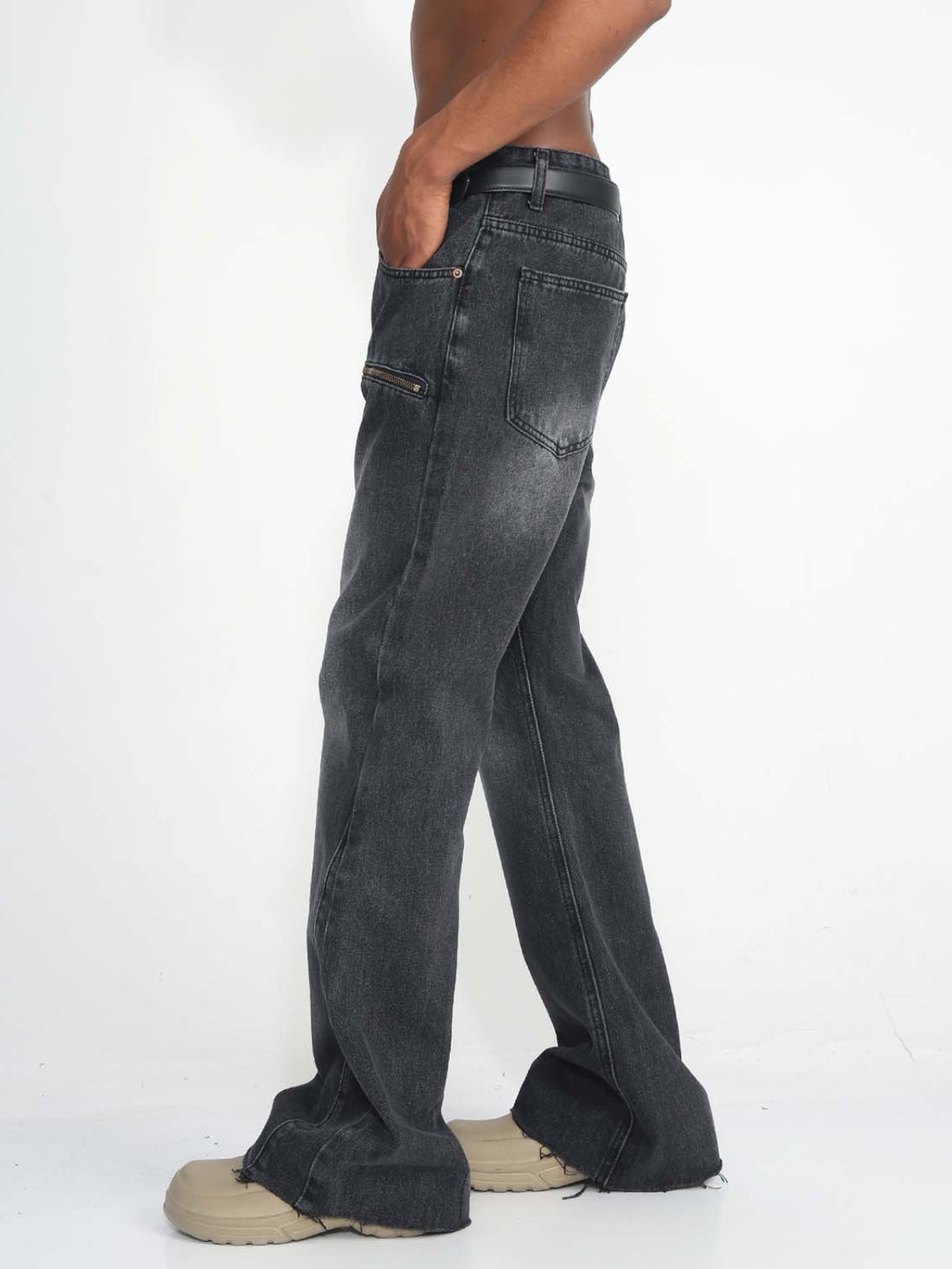 VASE - Baggy Flared Jeans | TEENWEAR.EU