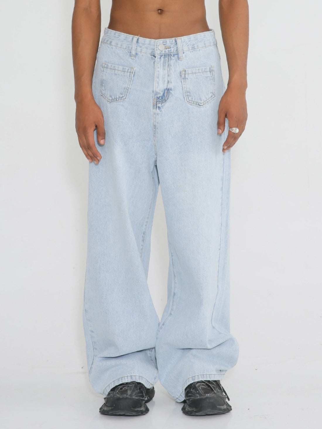 BAGPACKS - Loose Basic Jeans | Teenwear.eu