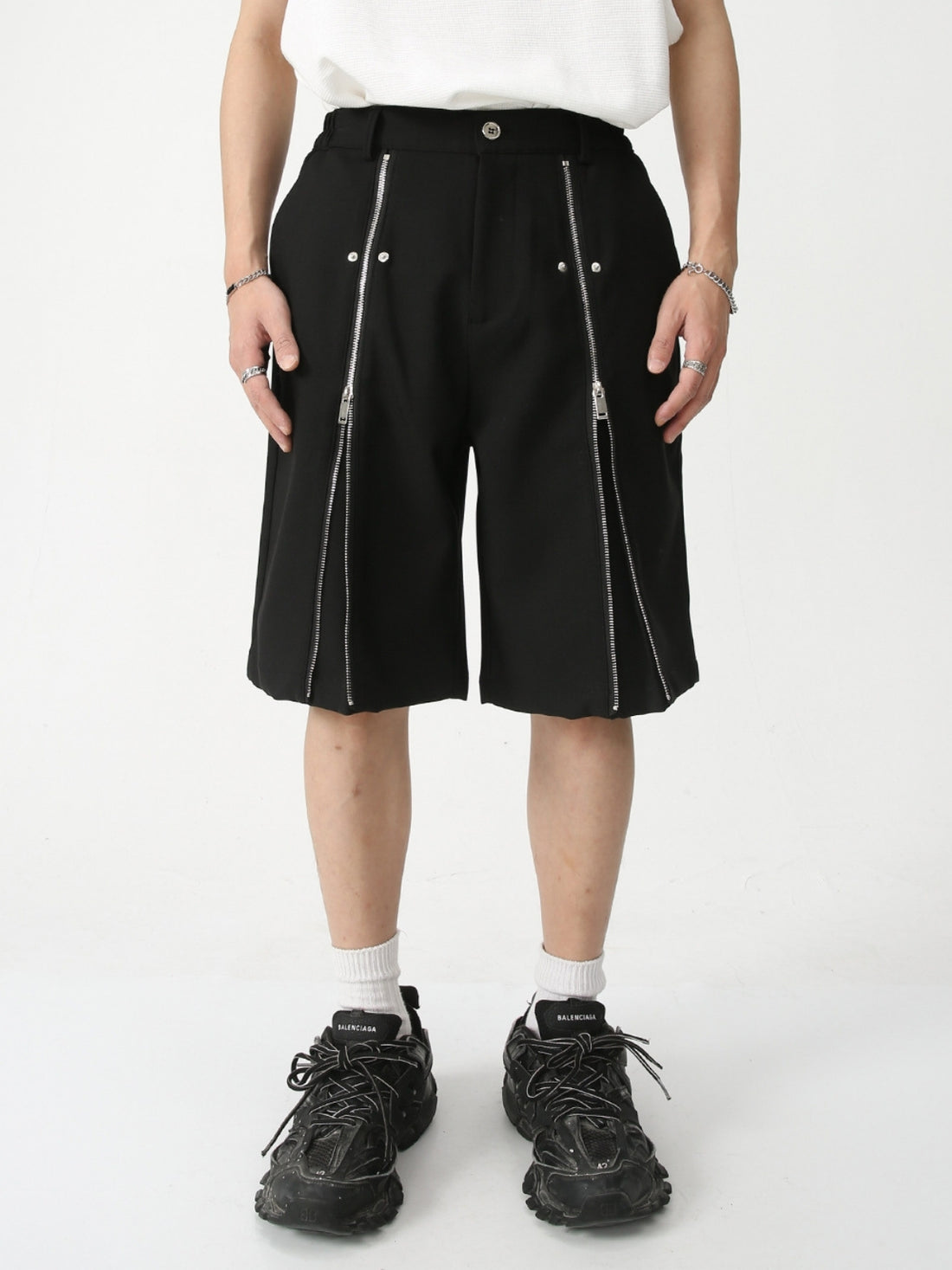 ZIPPERS - Regular Zipper Shorts | Teenwear.eu