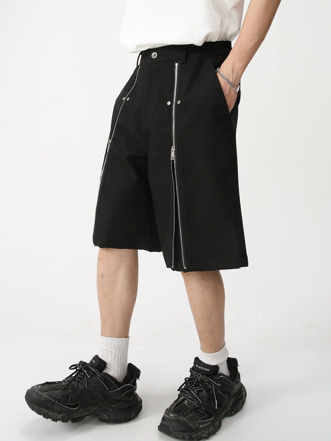 ZIPPERS - Regular Zipper Shorts | Teenwear.eu